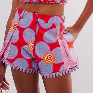 CELIA B Shorts || Medium